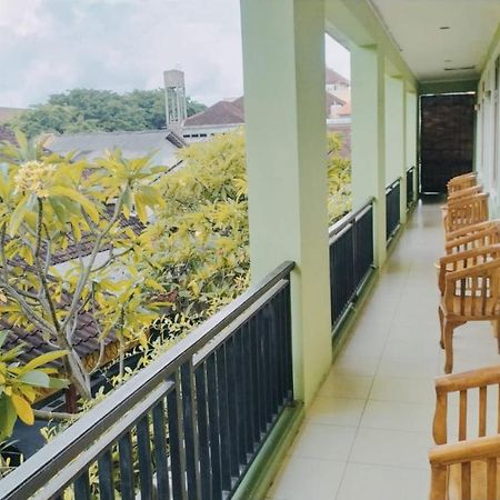 Purnama House Kuta Hotel Kuta  Exterior photo