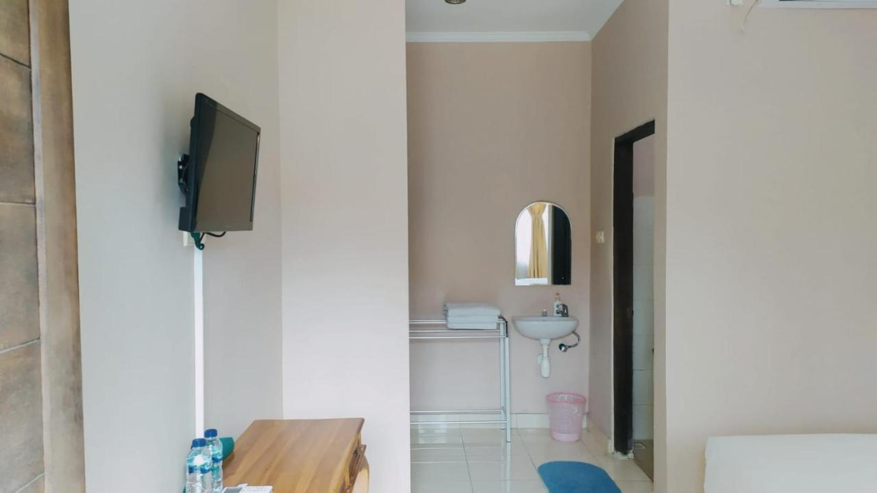Purnama House Kuta Hotel Kuta  Exterior photo